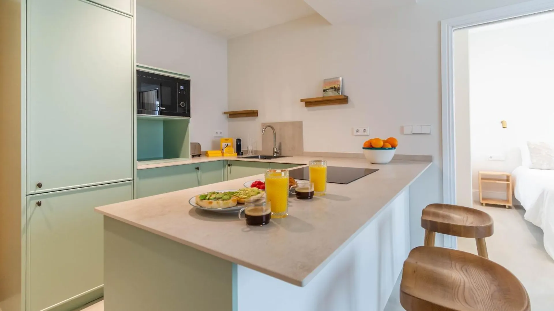 Betis Suites-La Campana Seville 0*,  Spain