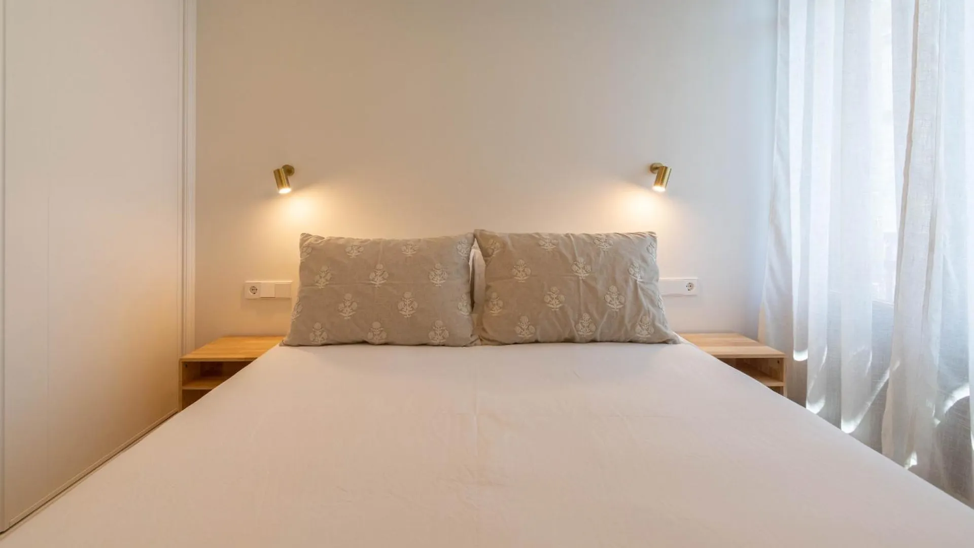 Betis Suites-La Campana Seville 0*,  Spain