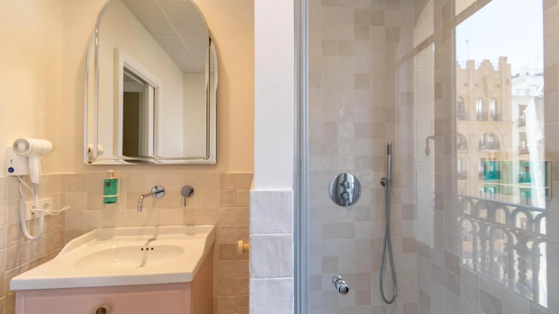 Betis Suites-La Campana Seville