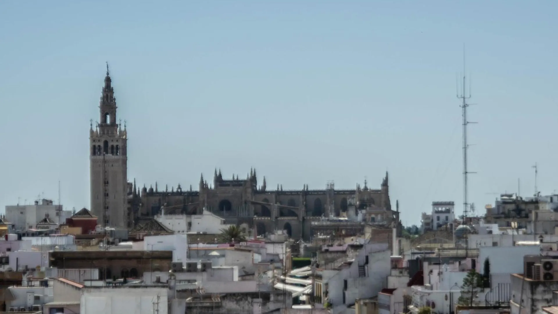 Betis Suites-La Campana Seville