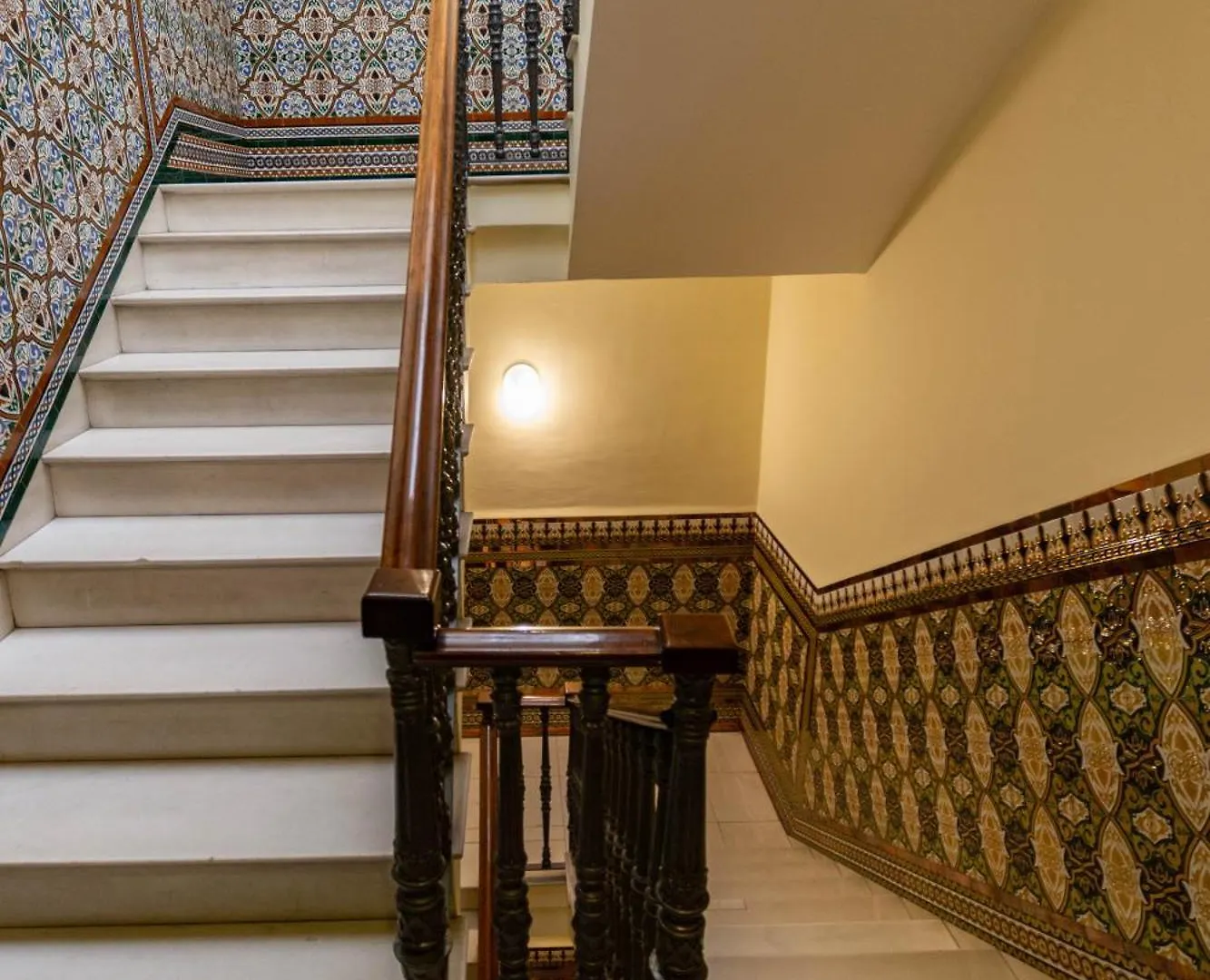 Betis Suites-La Campana Seville